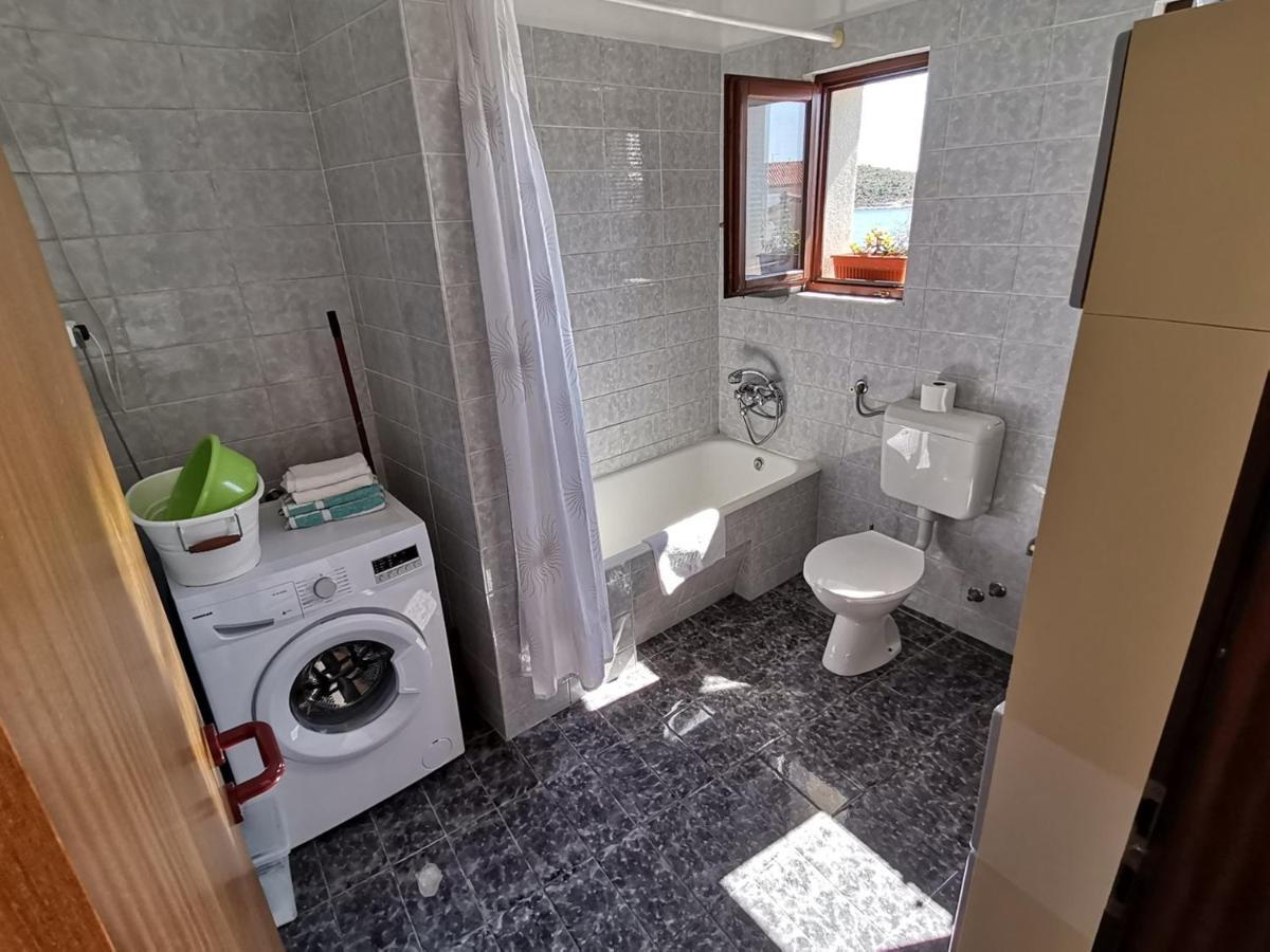 Apartment Zdravka Primosten Luaran gambar